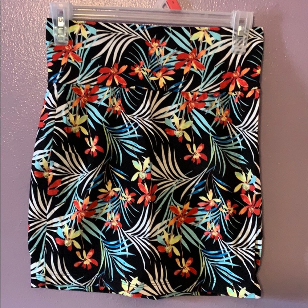 Short Maxi Skirt